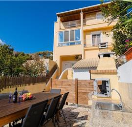 5 bedroom villa with pool, near Acharavi, sleeps 9